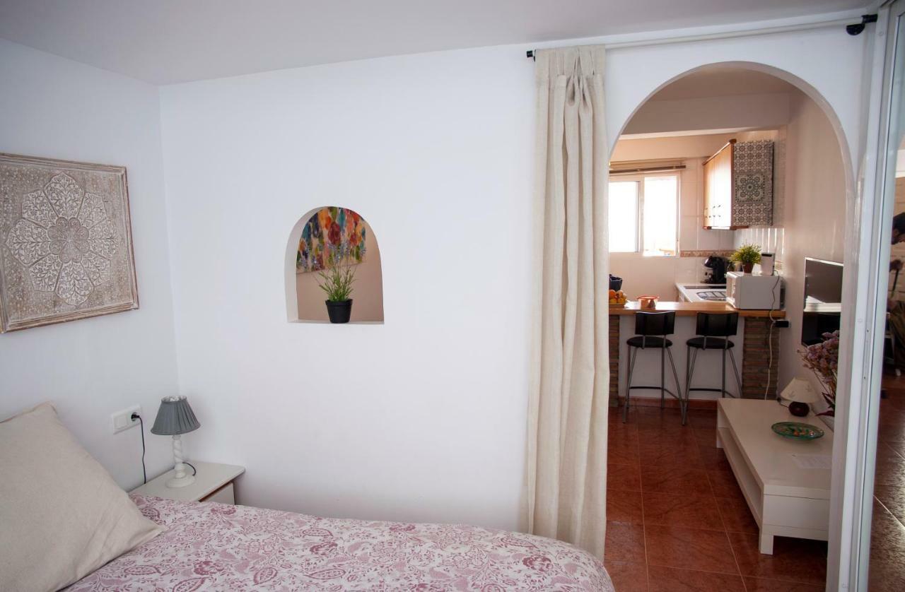 Las Plumas Beach Torremolinos Exterior photo